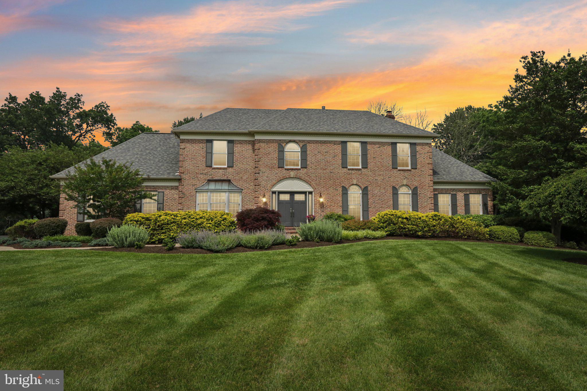 THORNBURY KNOLL - Residential