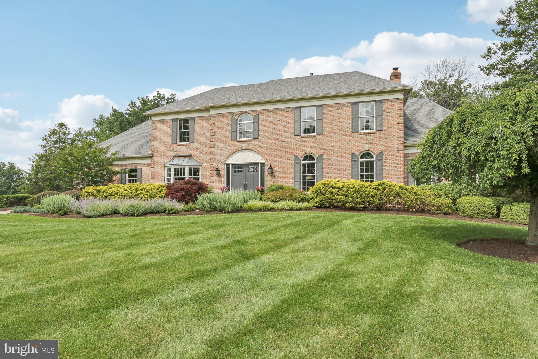 THORNBURY KNOLL - Residential