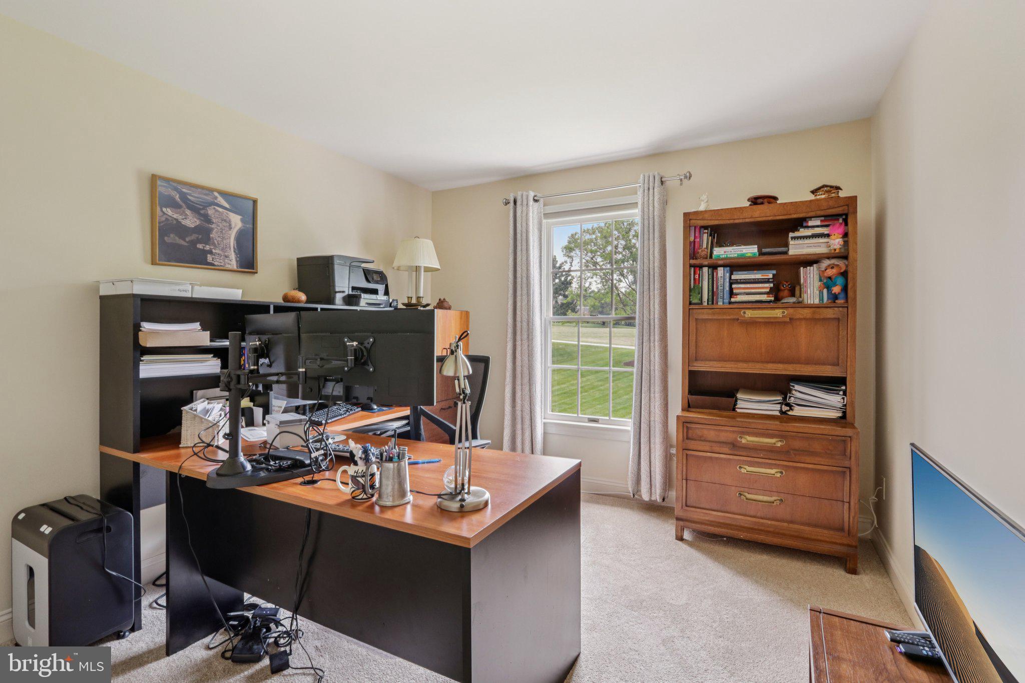 THORNBURY KNOLL - Residential