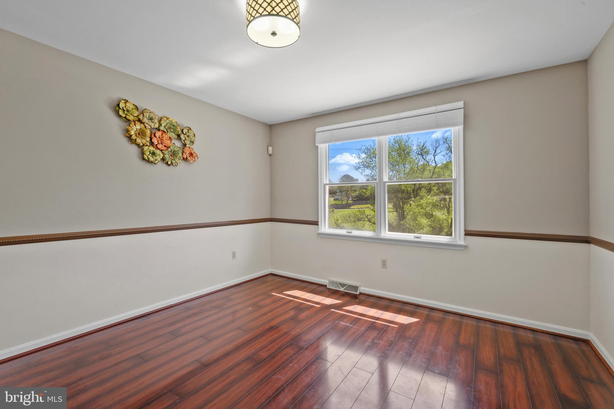 MOUNT HEBRON - Residential