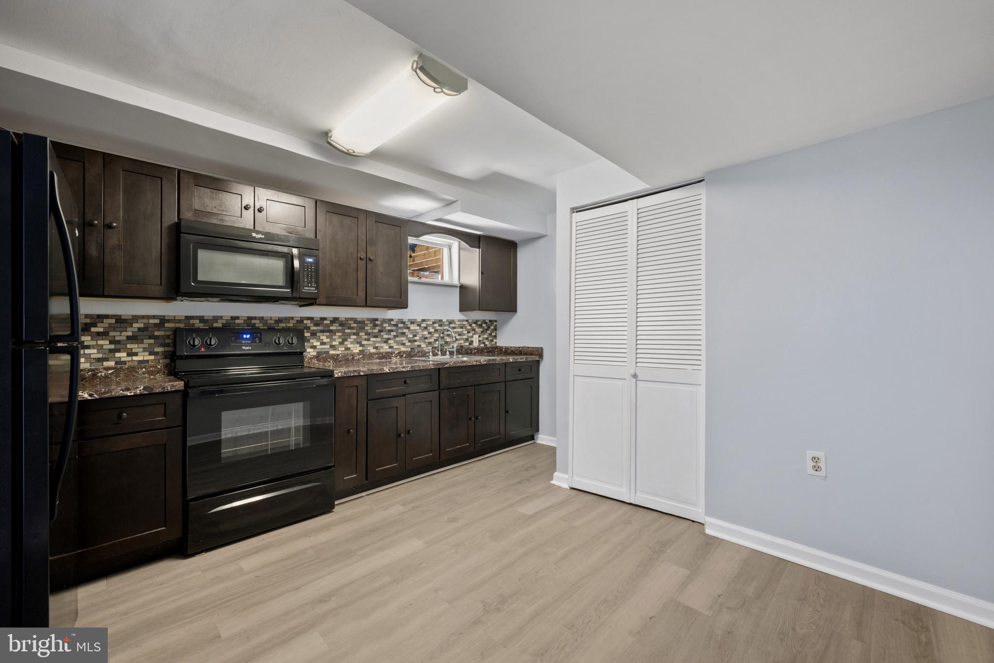 MOUNT HEBRON - Residential