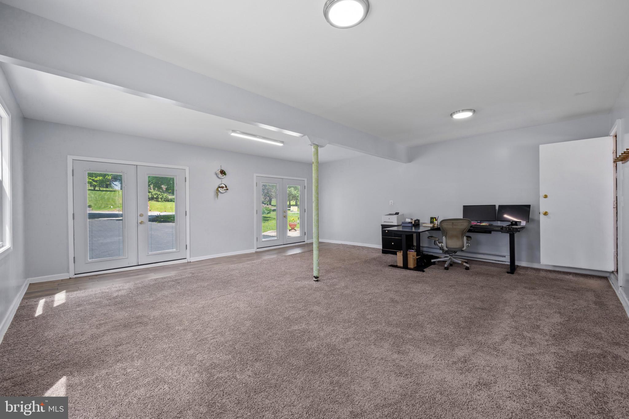 MOUNT HEBRON - Residential