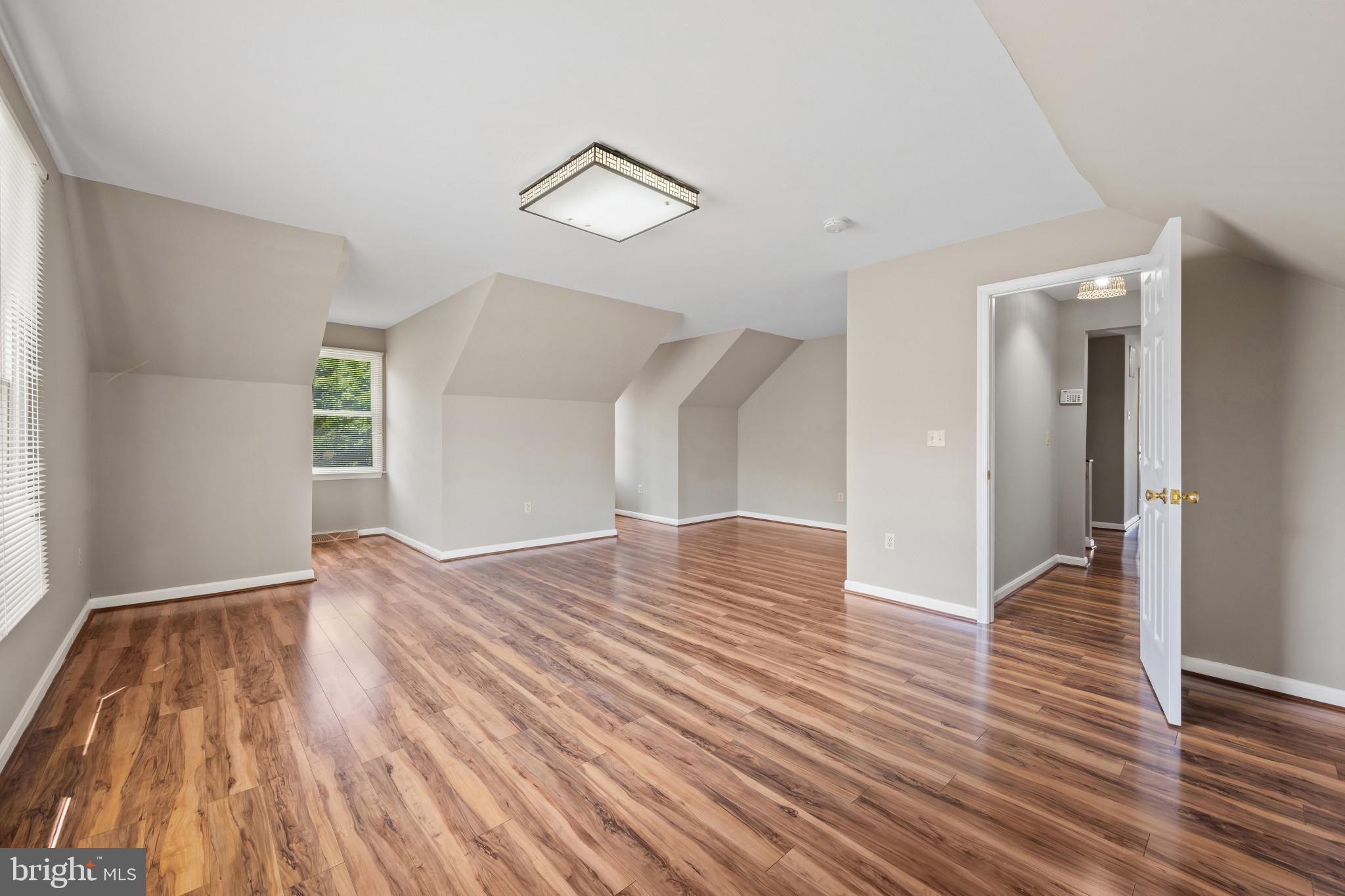 MOUNT HEBRON - Residential