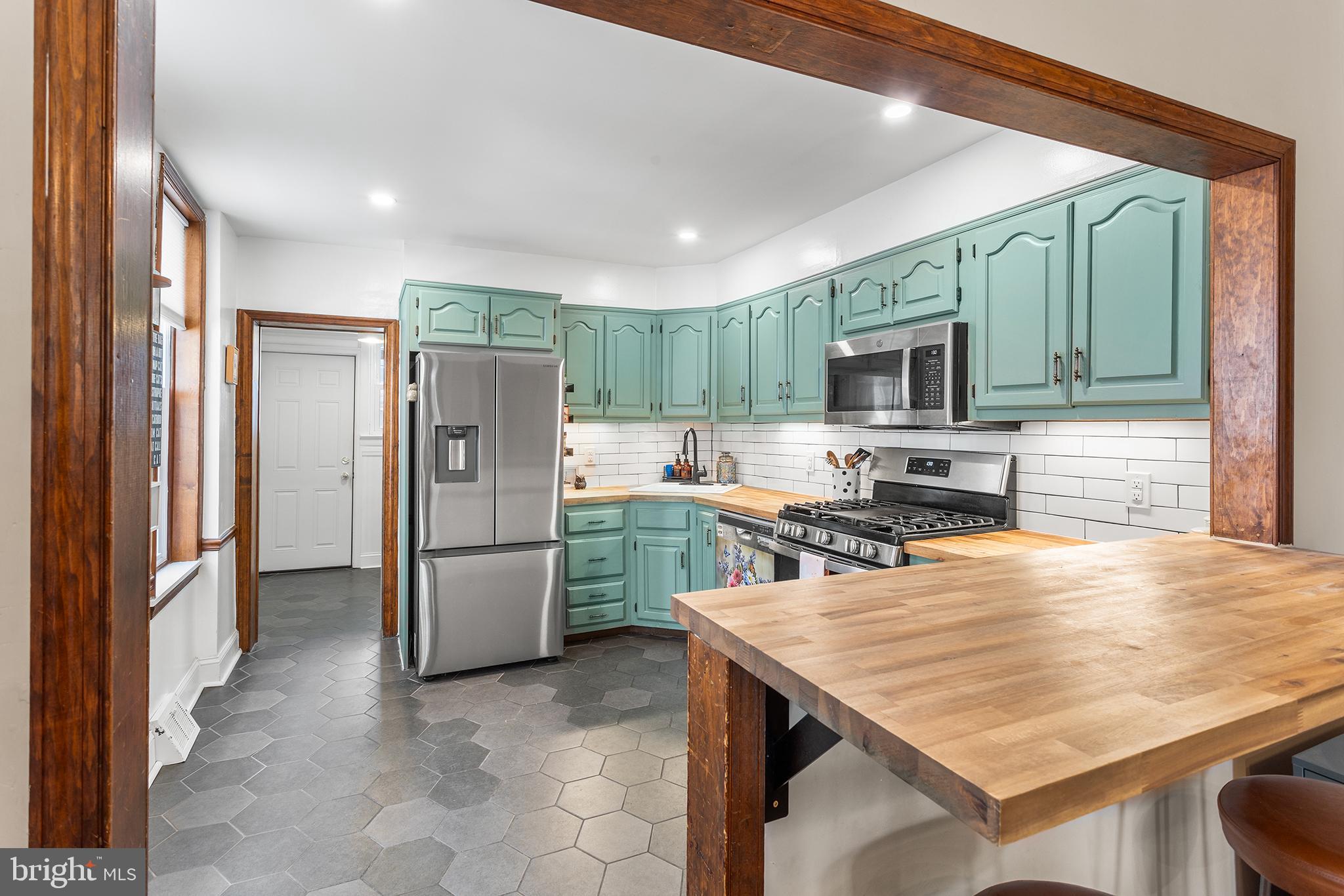 PORT RICHMOND - Residential