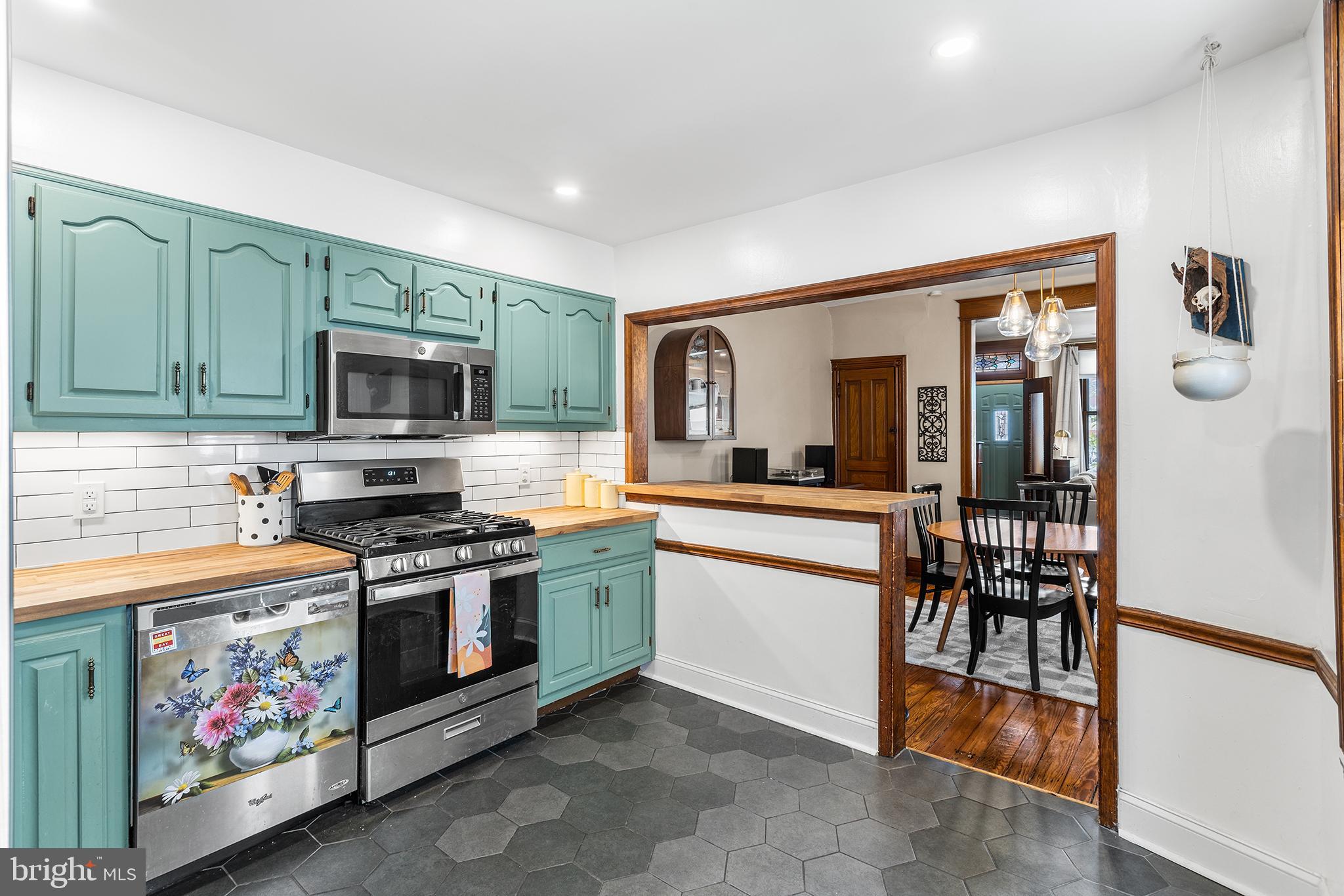 PORT RICHMOND - Residential