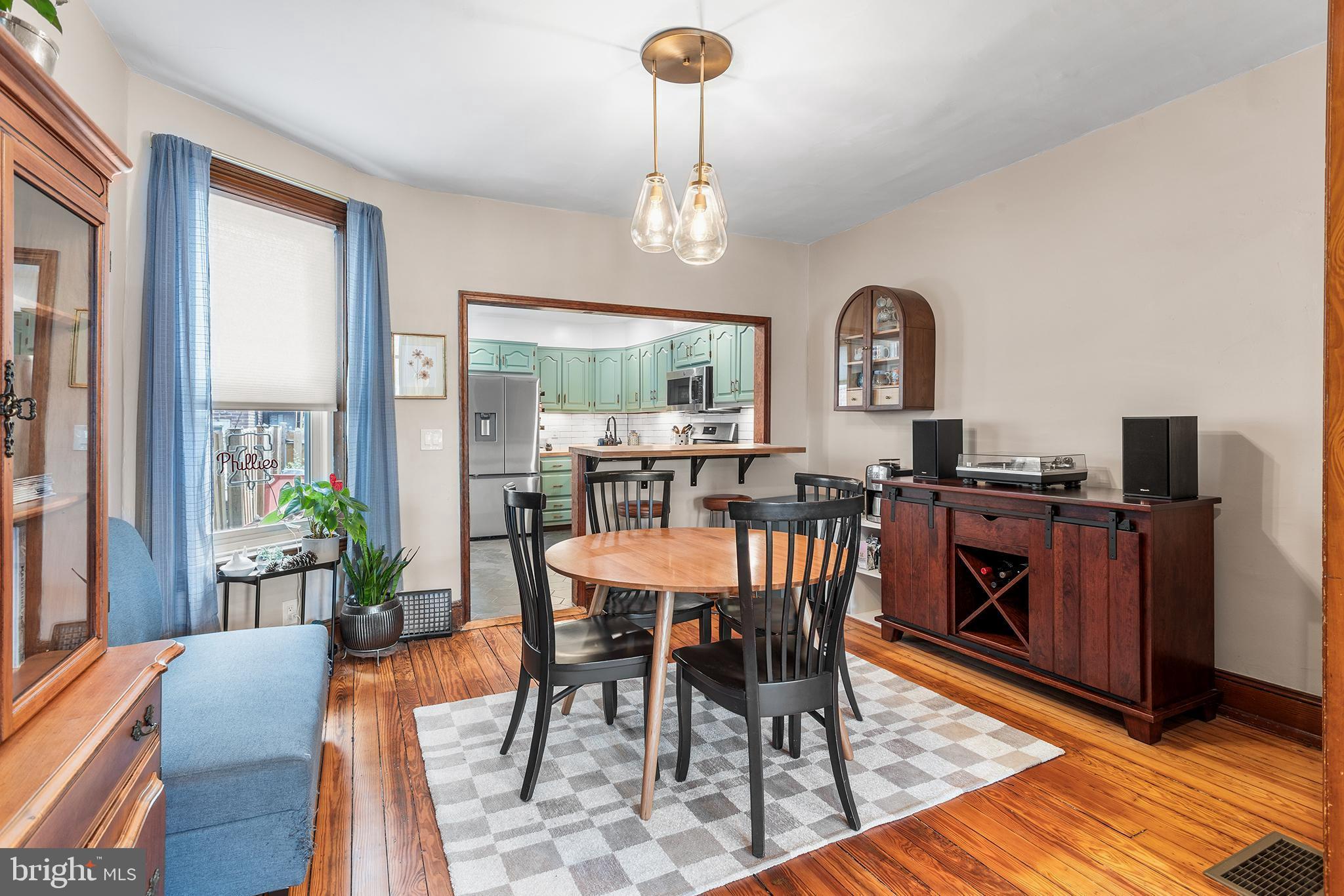 PORT RICHMOND - Residential