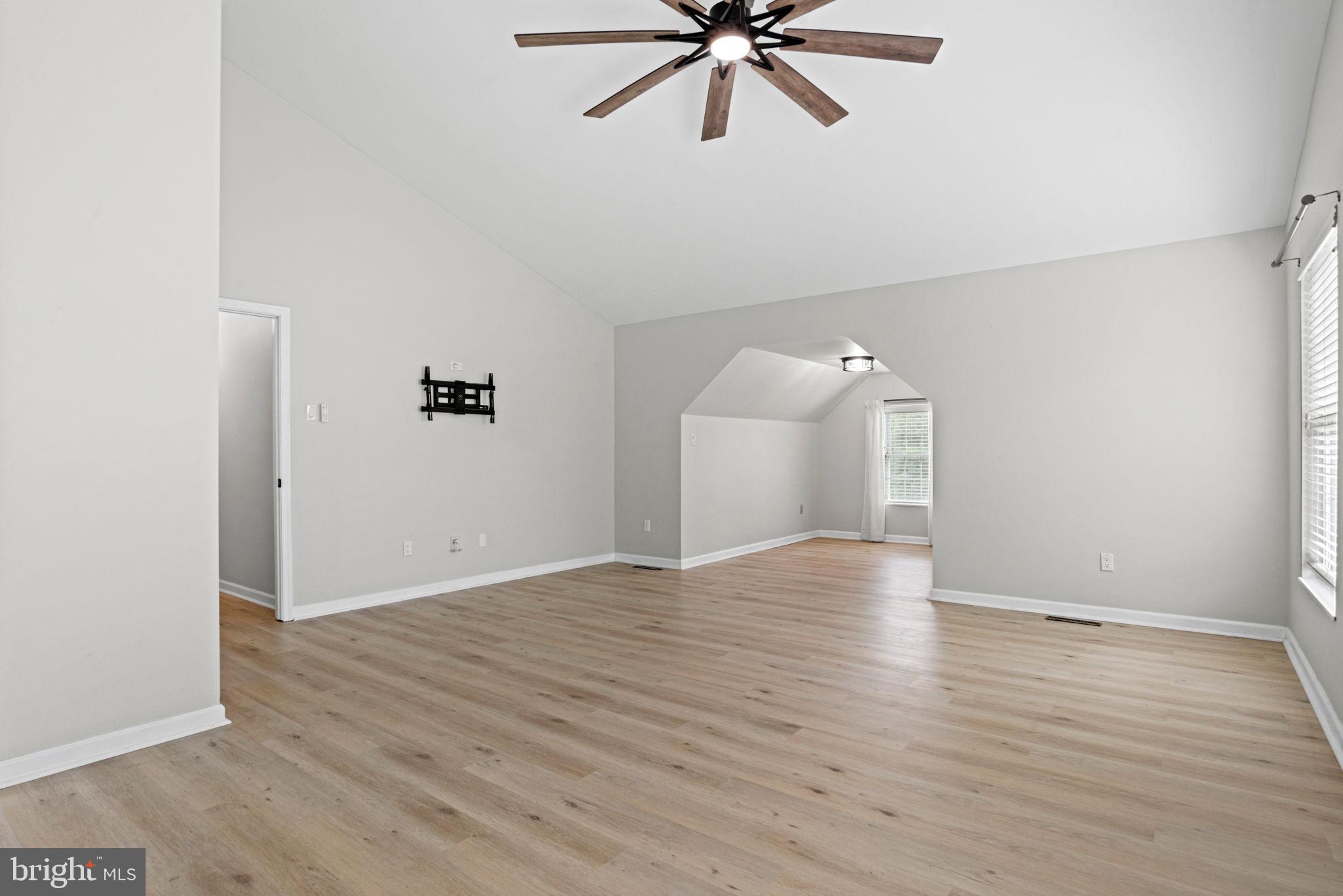 AUTUMN RIDGE - Residential