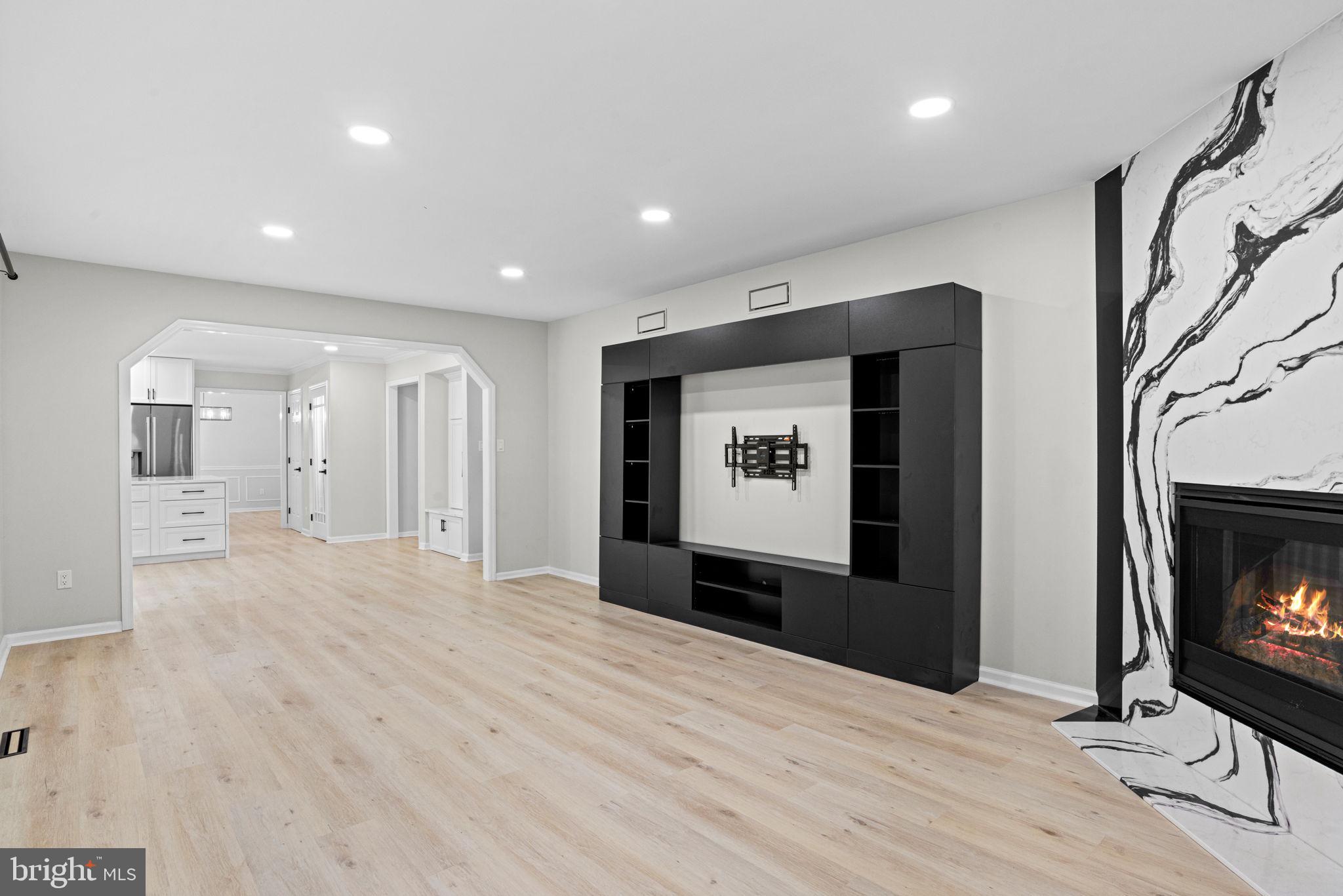 AUTUMN RIDGE - Residential