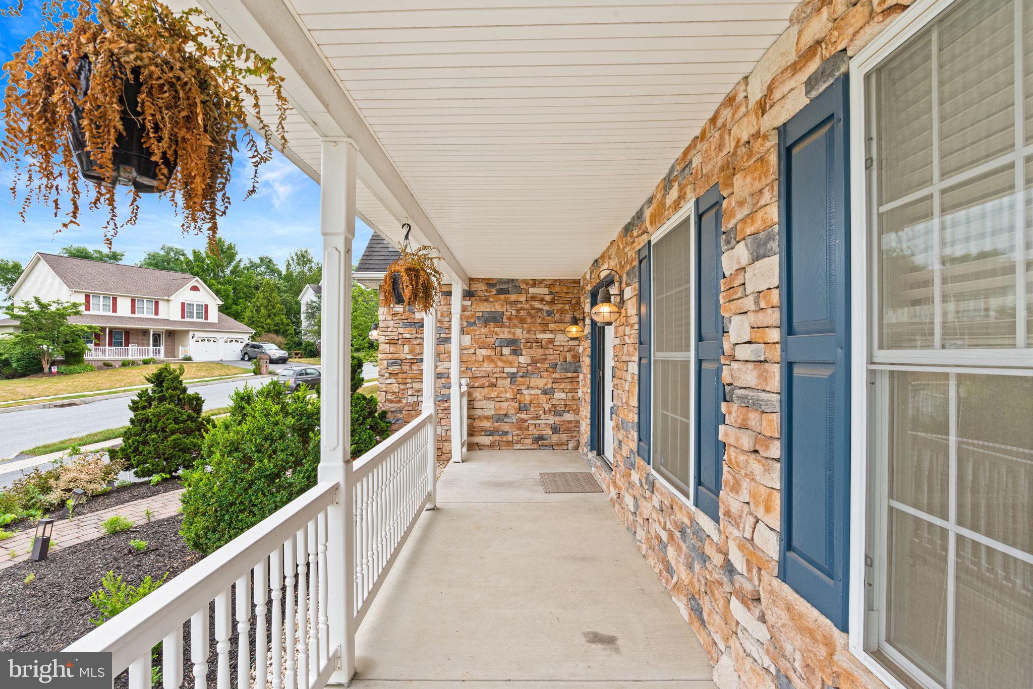 AUTUMN RIDGE - Residential