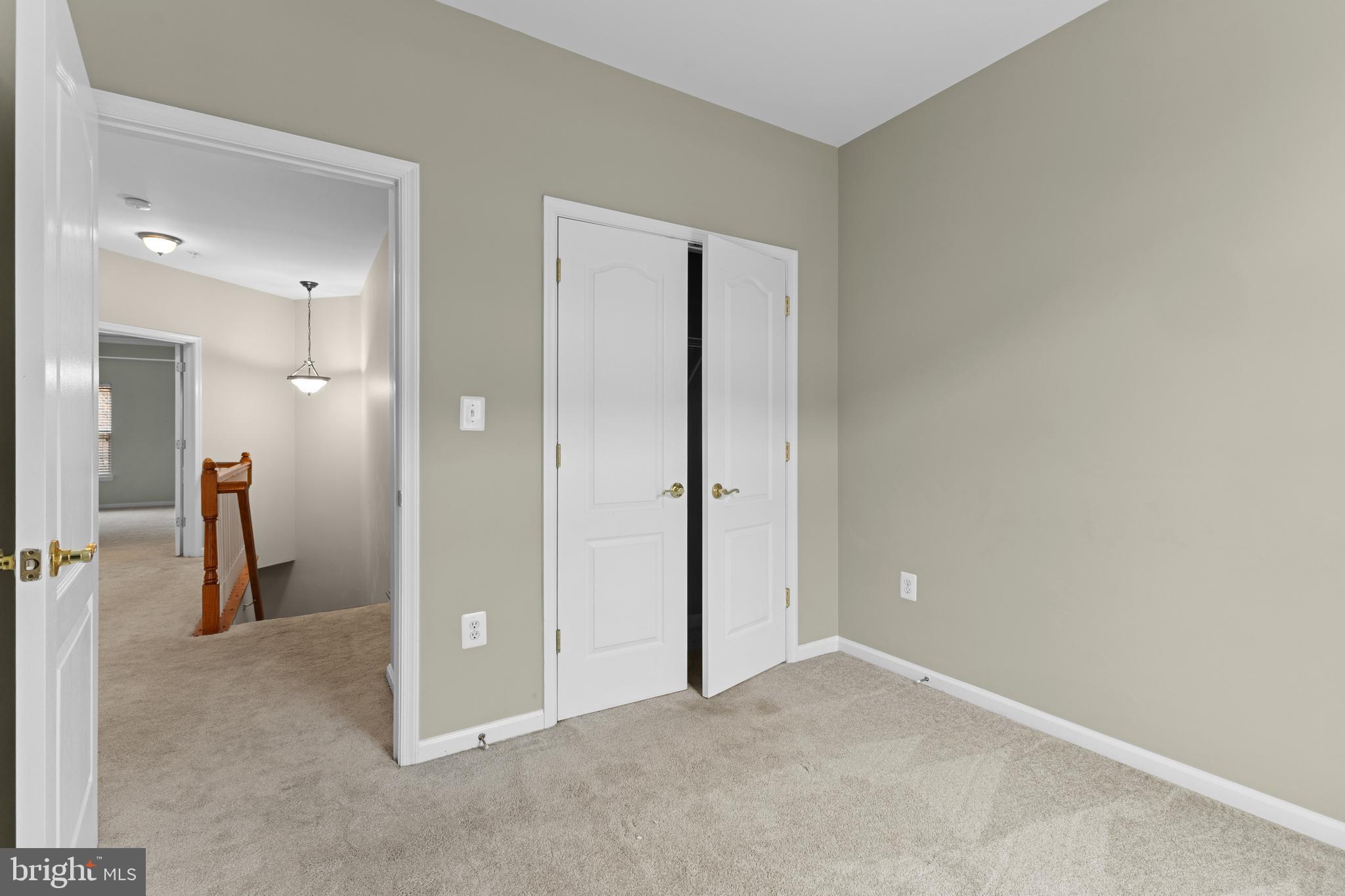 THE TOWNES AT VILLAGE PLACE - Residential