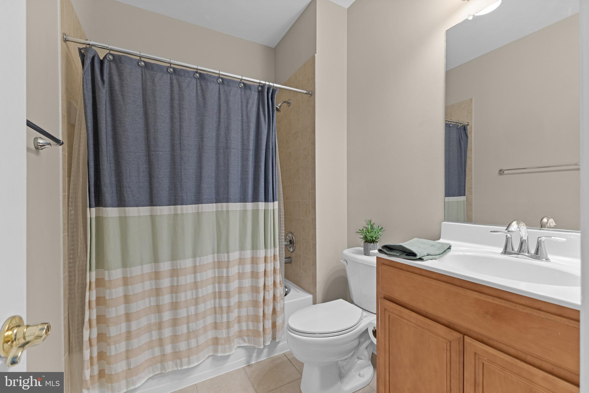 THE TOWNES AT VILLAGE PLACE - Residential