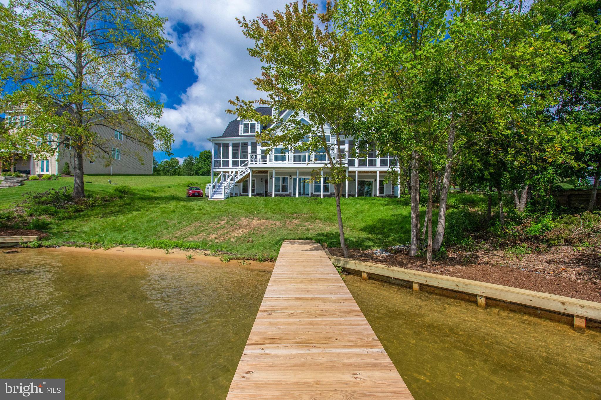 ROCK ISLAND LANDING - Residential