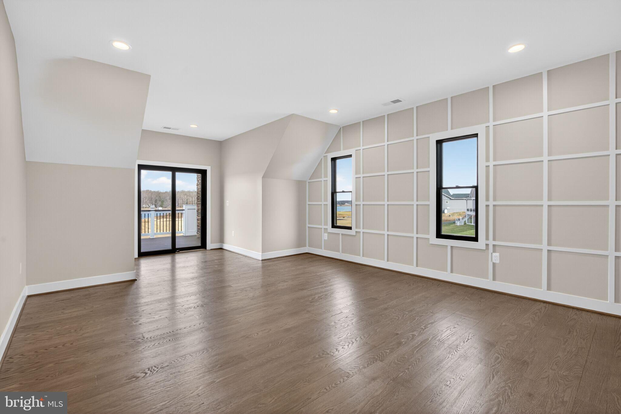 ROCK ISLAND LANDING - Residential