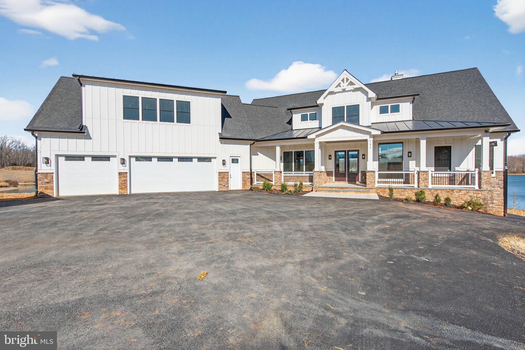 ROCK ISLAND LANDING - Residential