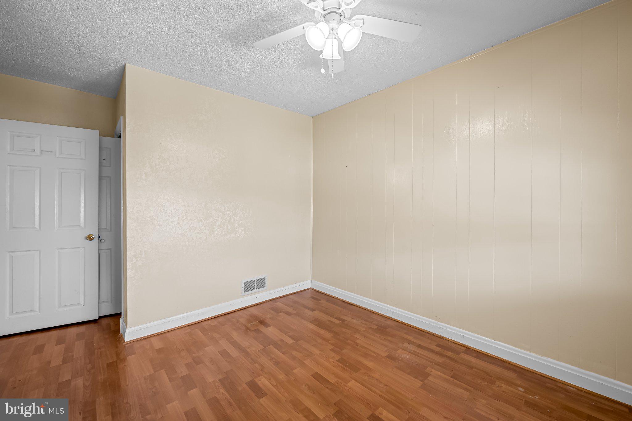RIDGELEIGH - Residential