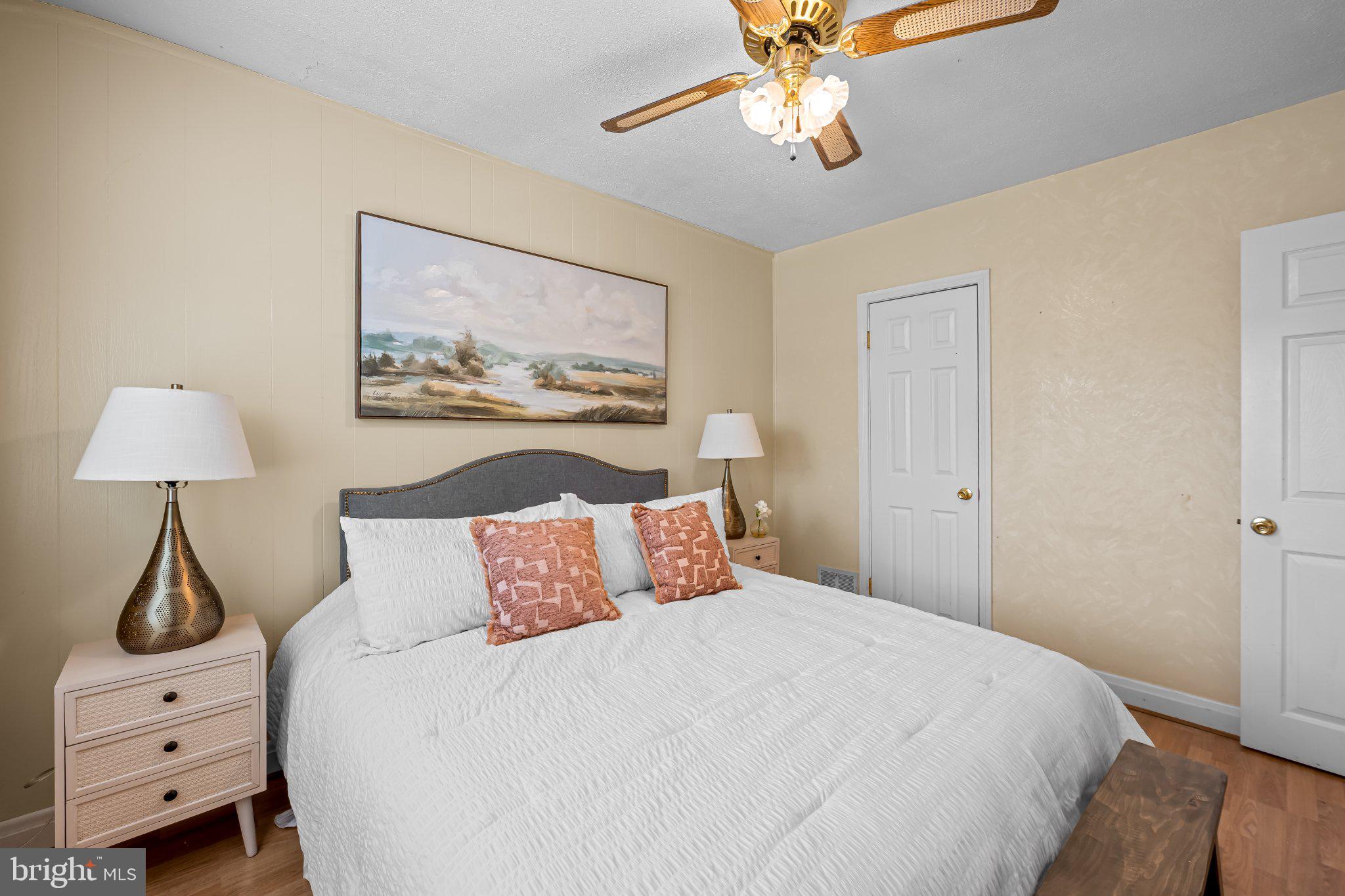 RIDGELEIGH - Residential