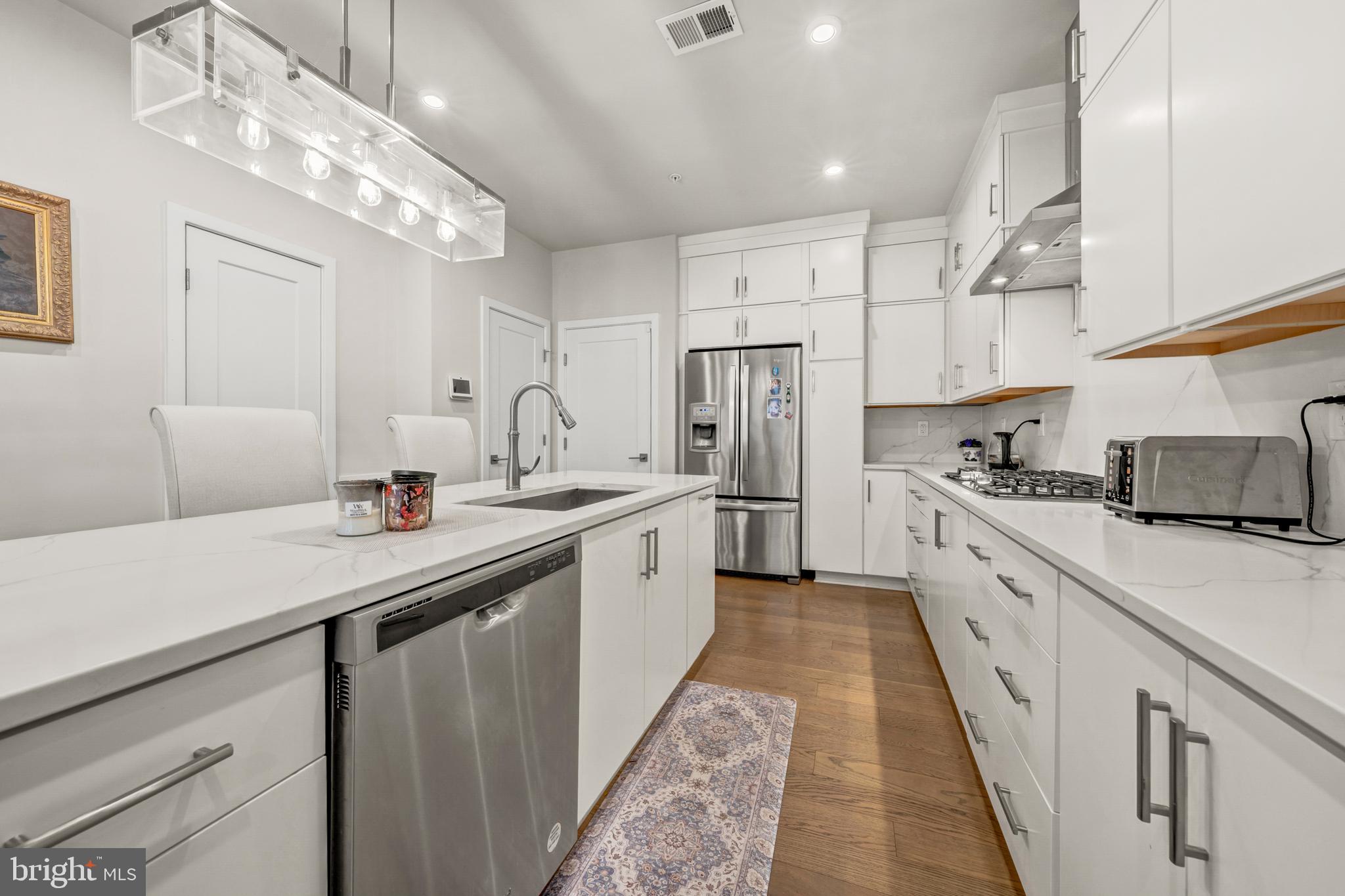 UNION PARK AT MCLEAN - Residential