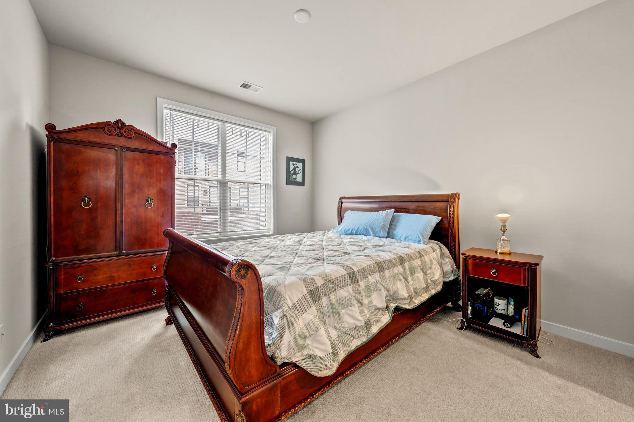 UNION PARK AT MCLEAN - Residential