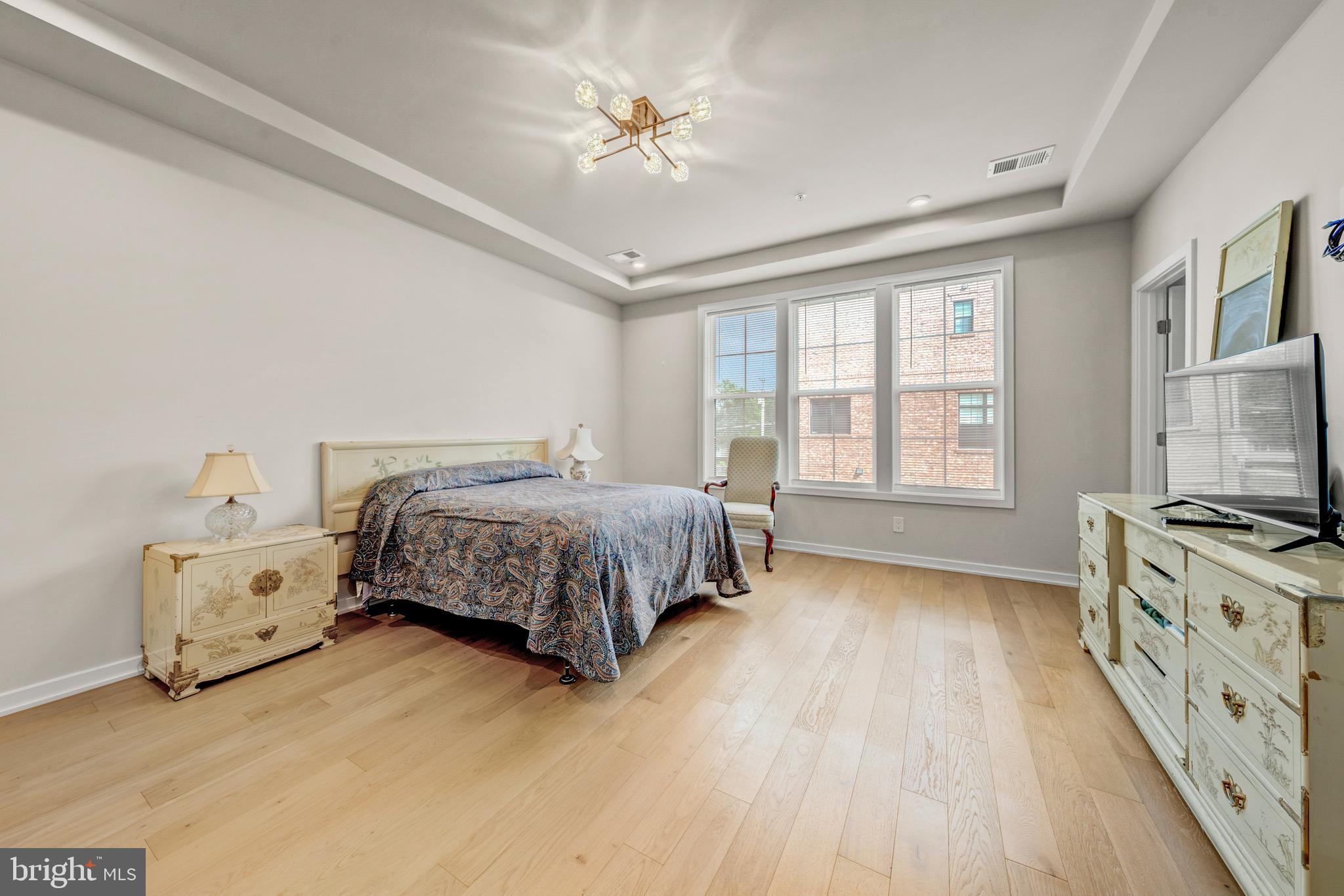 UNION PARK AT MCLEAN - Residential