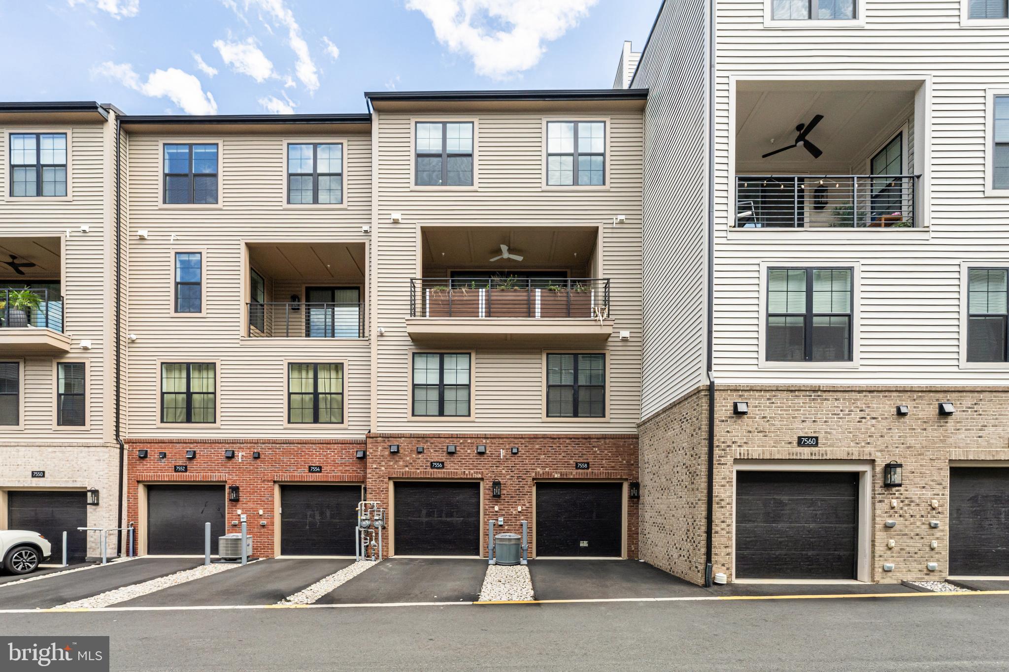 UNION PARK AT MCLEAN - Residential
