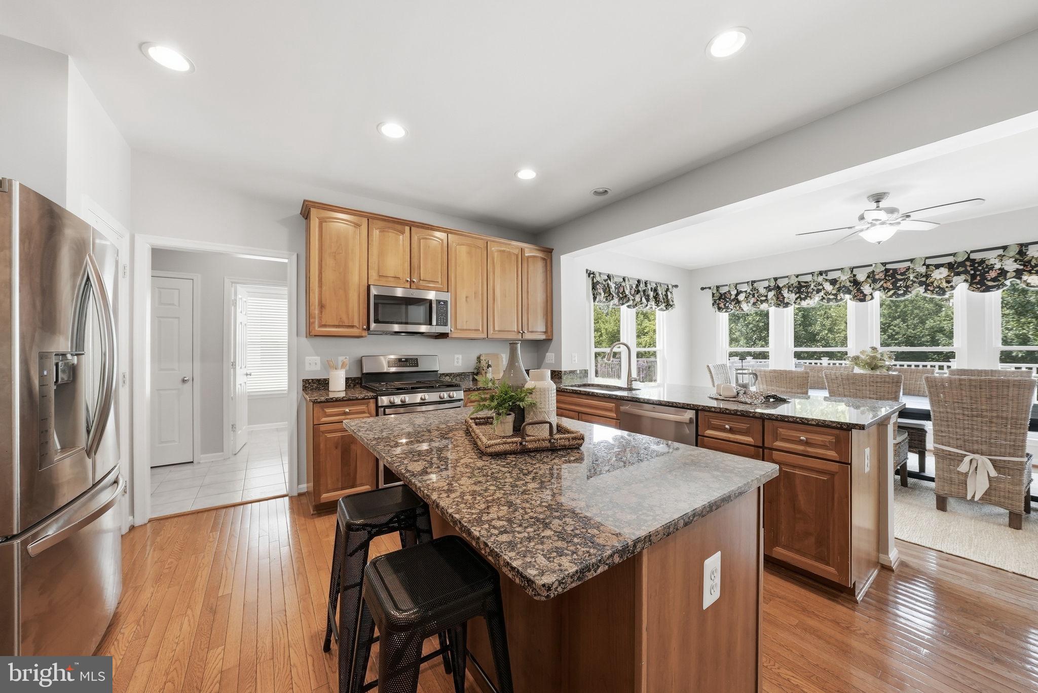 LAUREL HILL - Residential