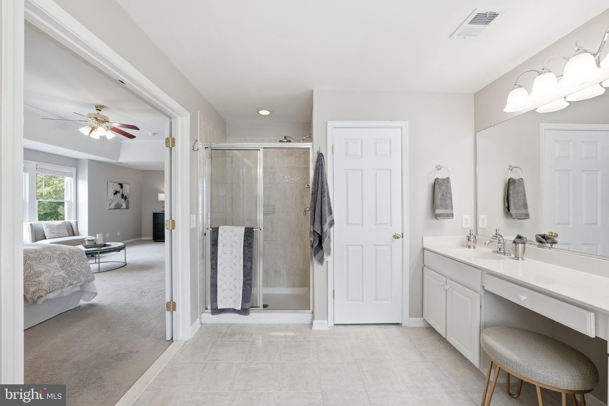 LAUREL HILL - Residential