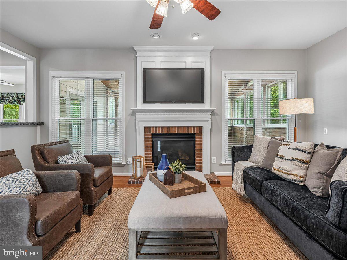 LAUREL HILL - Residential