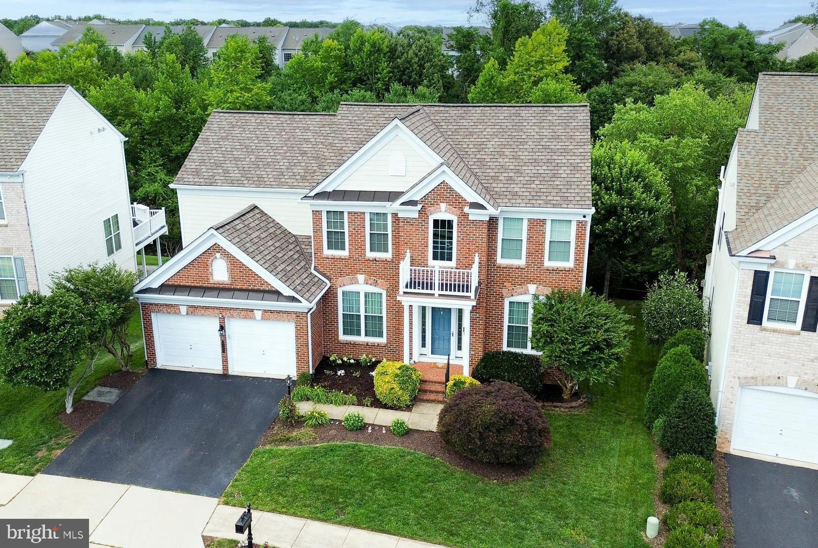 LAUREL HILL - Residential