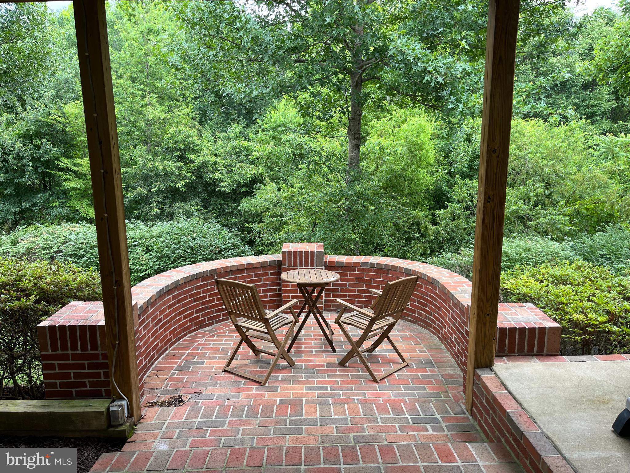 LAUREL HILL - Residential