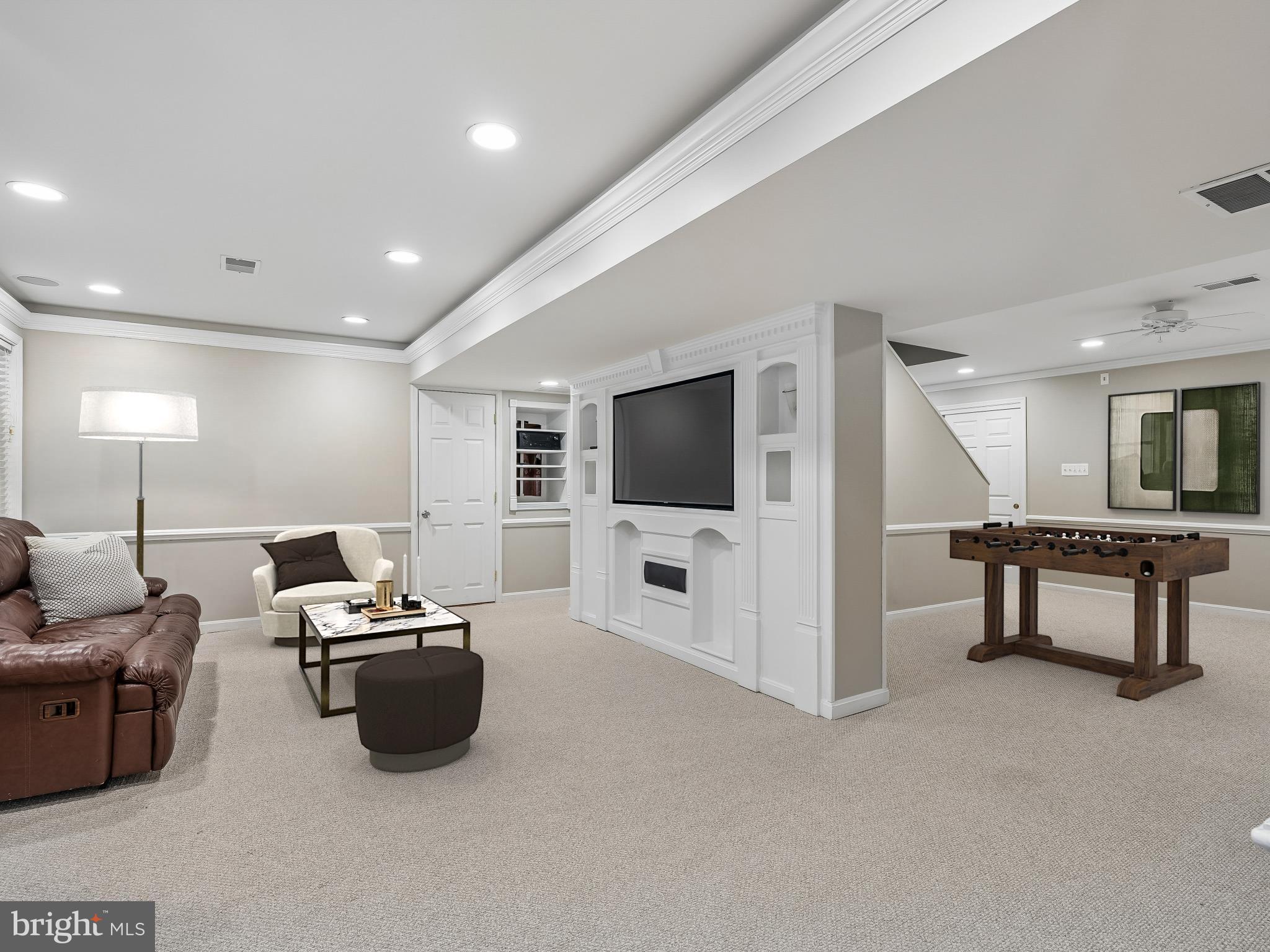 LAUREL HILL - Residential