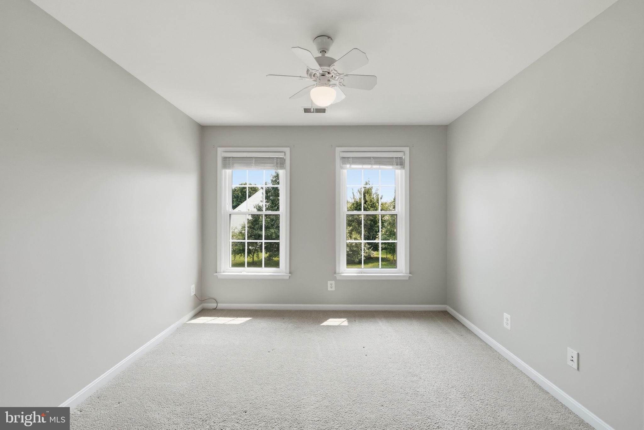 LAUREL HILL - Residential