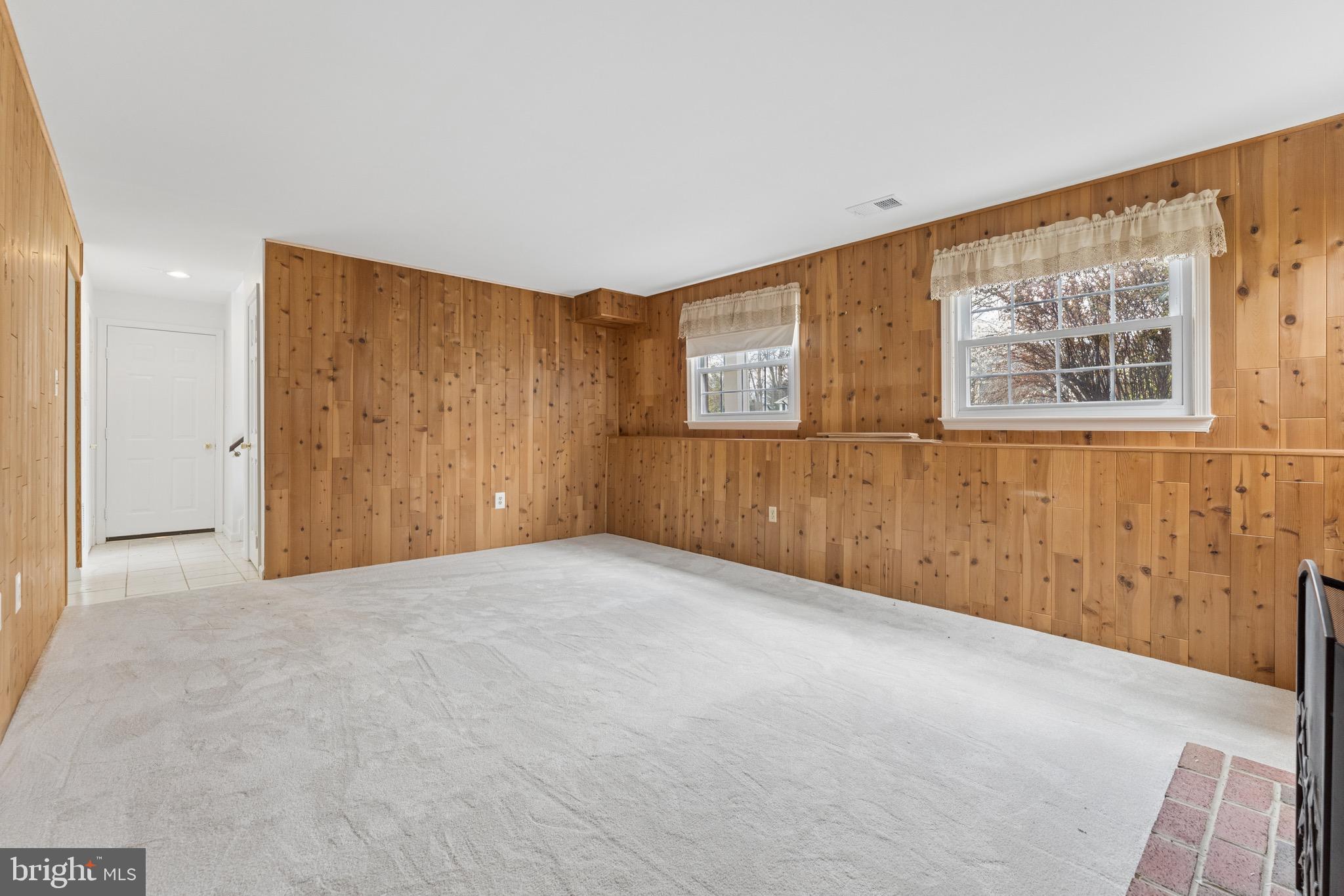 LAKEWOOD HILLS - Residential