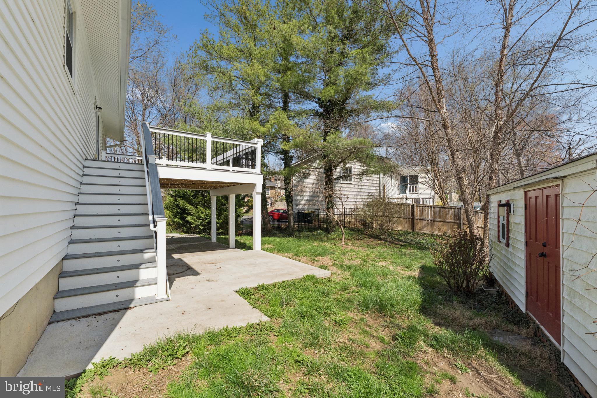 LAKEWOOD HILLS - Residential