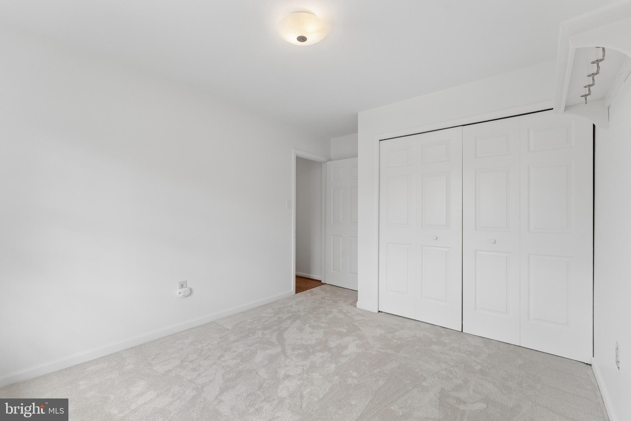 LAKEWOOD HILLS - Residential