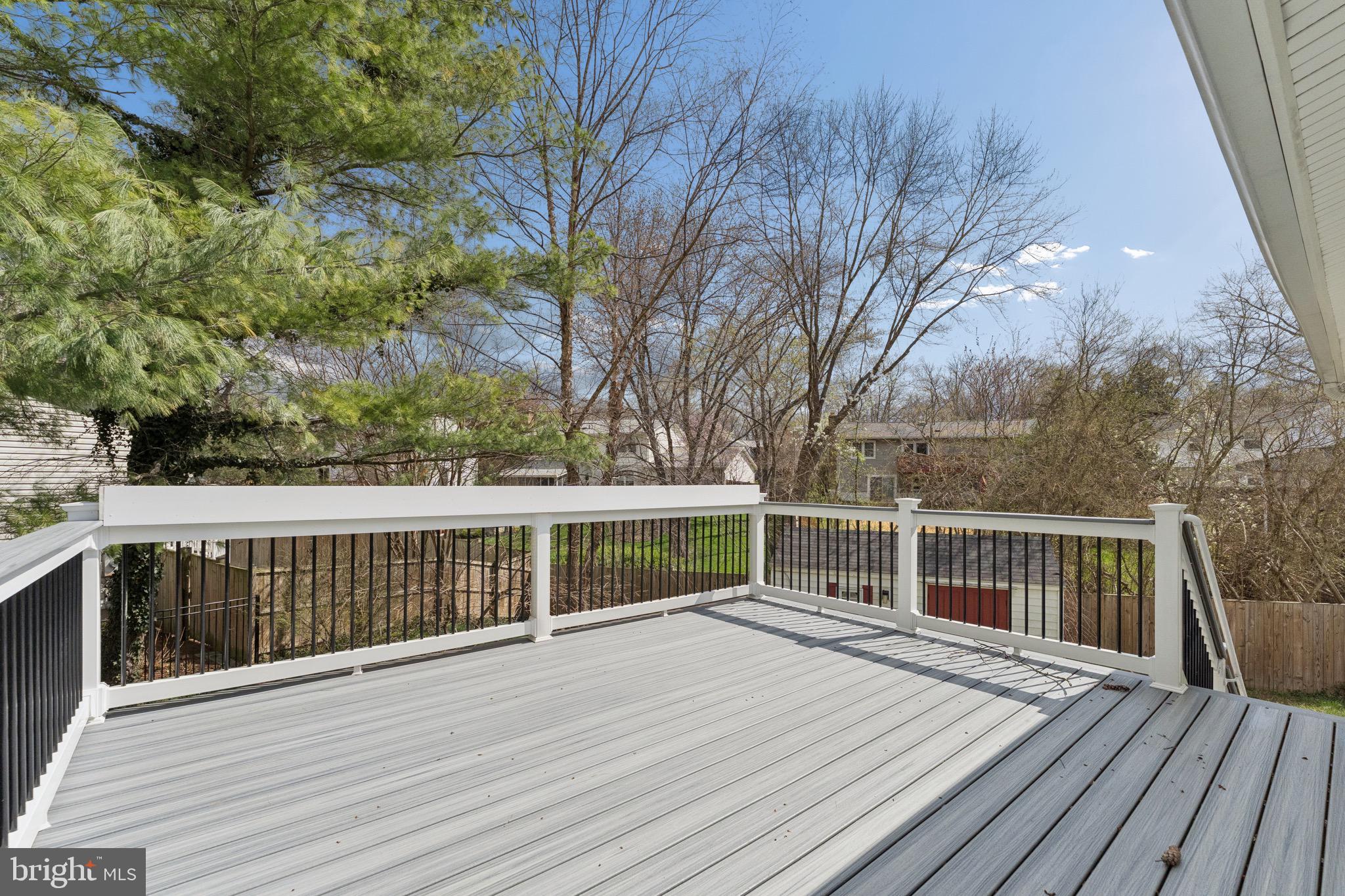 LAKEWOOD HILLS - Residential