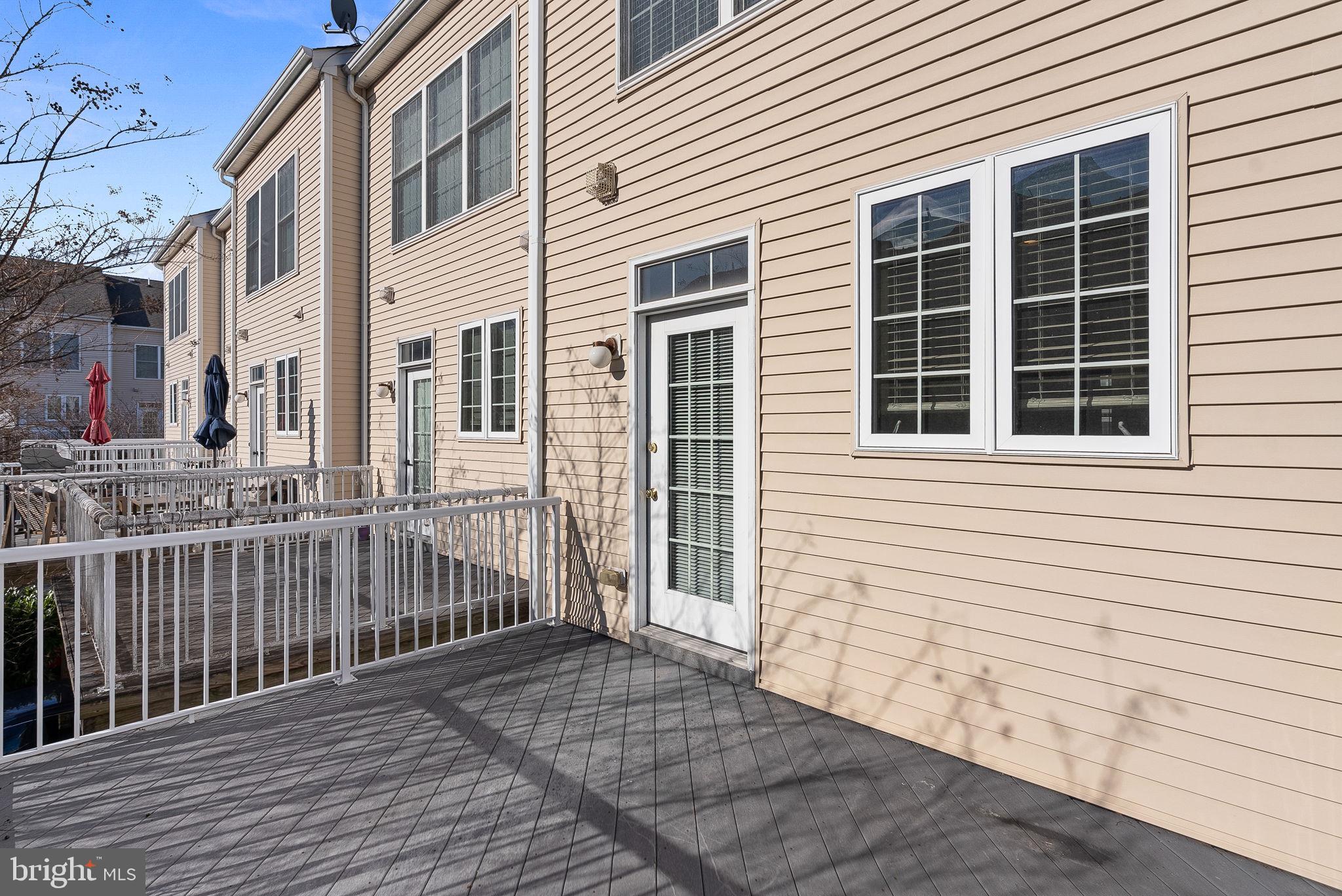 SOUTH RIDING - Residential
