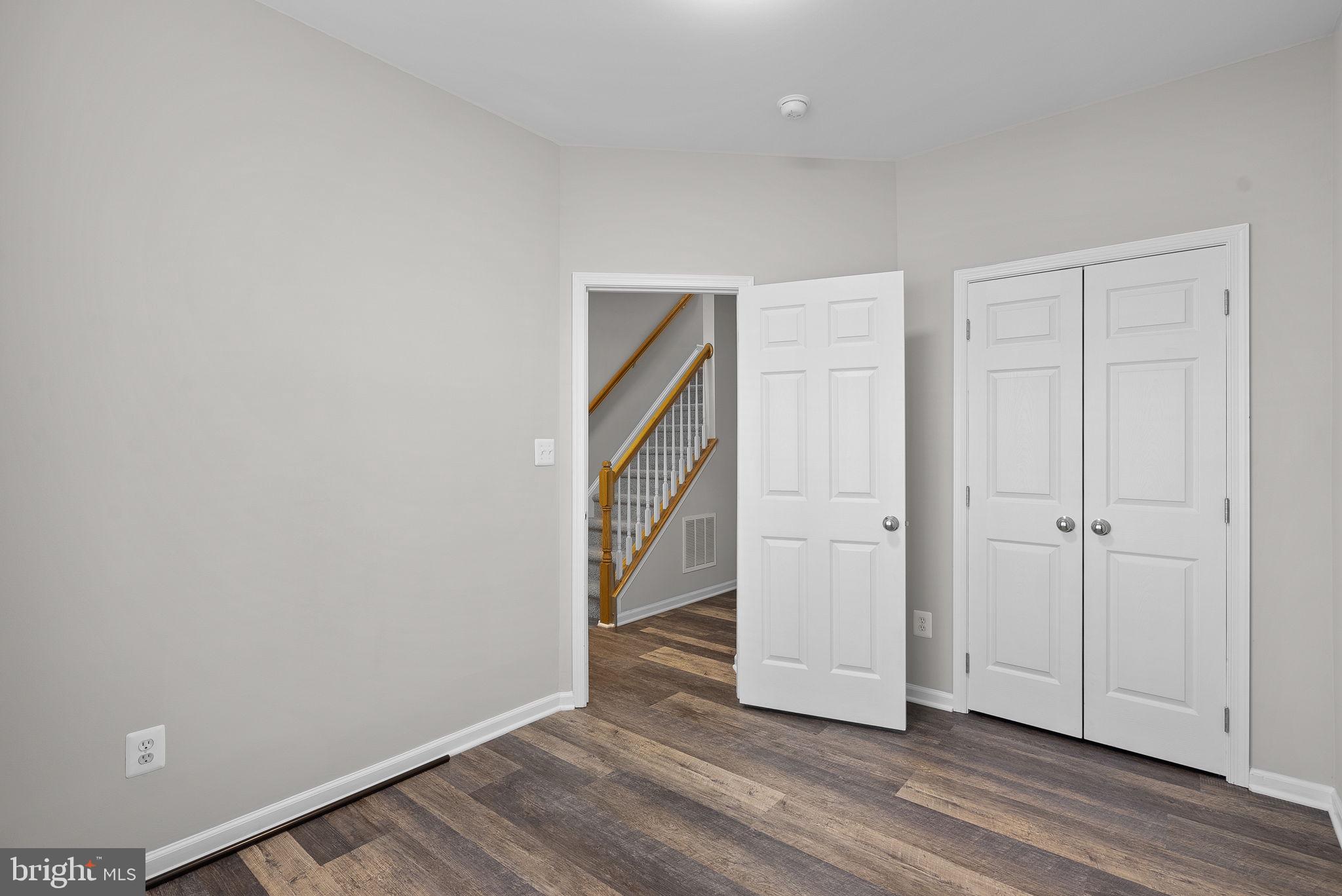 SOUTH RIDING - Residential