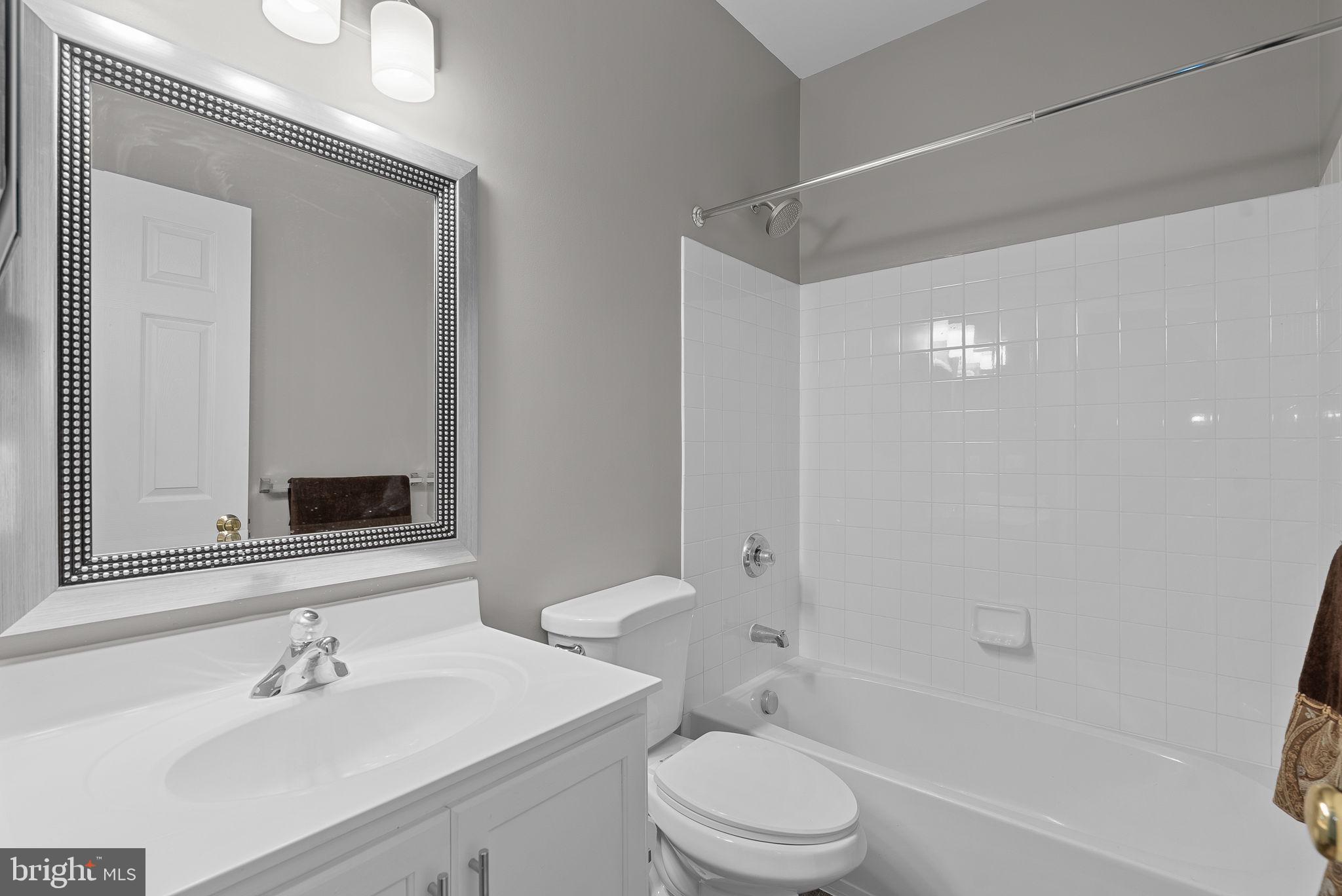 SOUTH RIDING - Residential