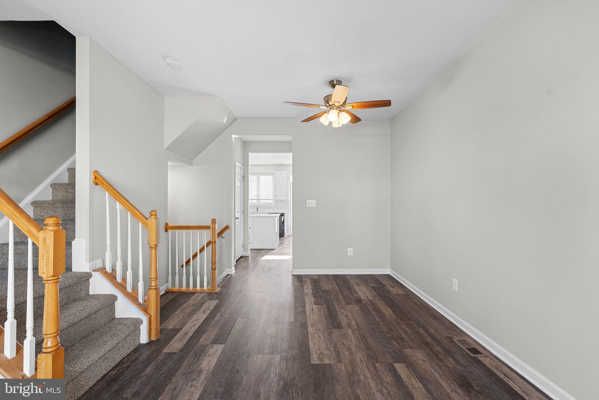 SOUTH RIDING - Residential