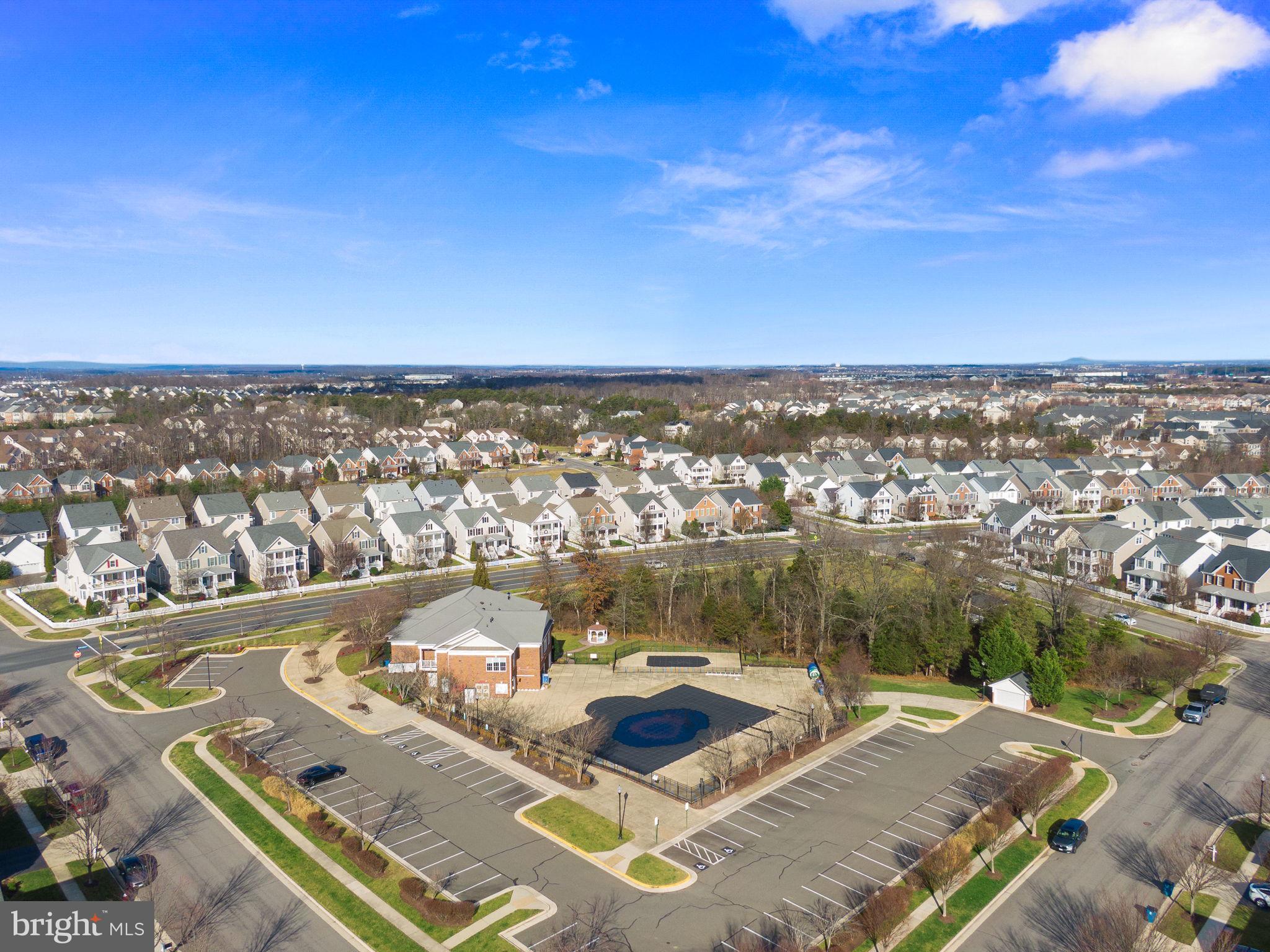 SOUTH RIDING - Residential