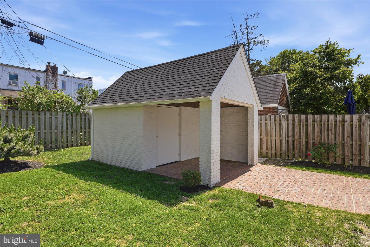 ARLINGTON HILLS - Residential