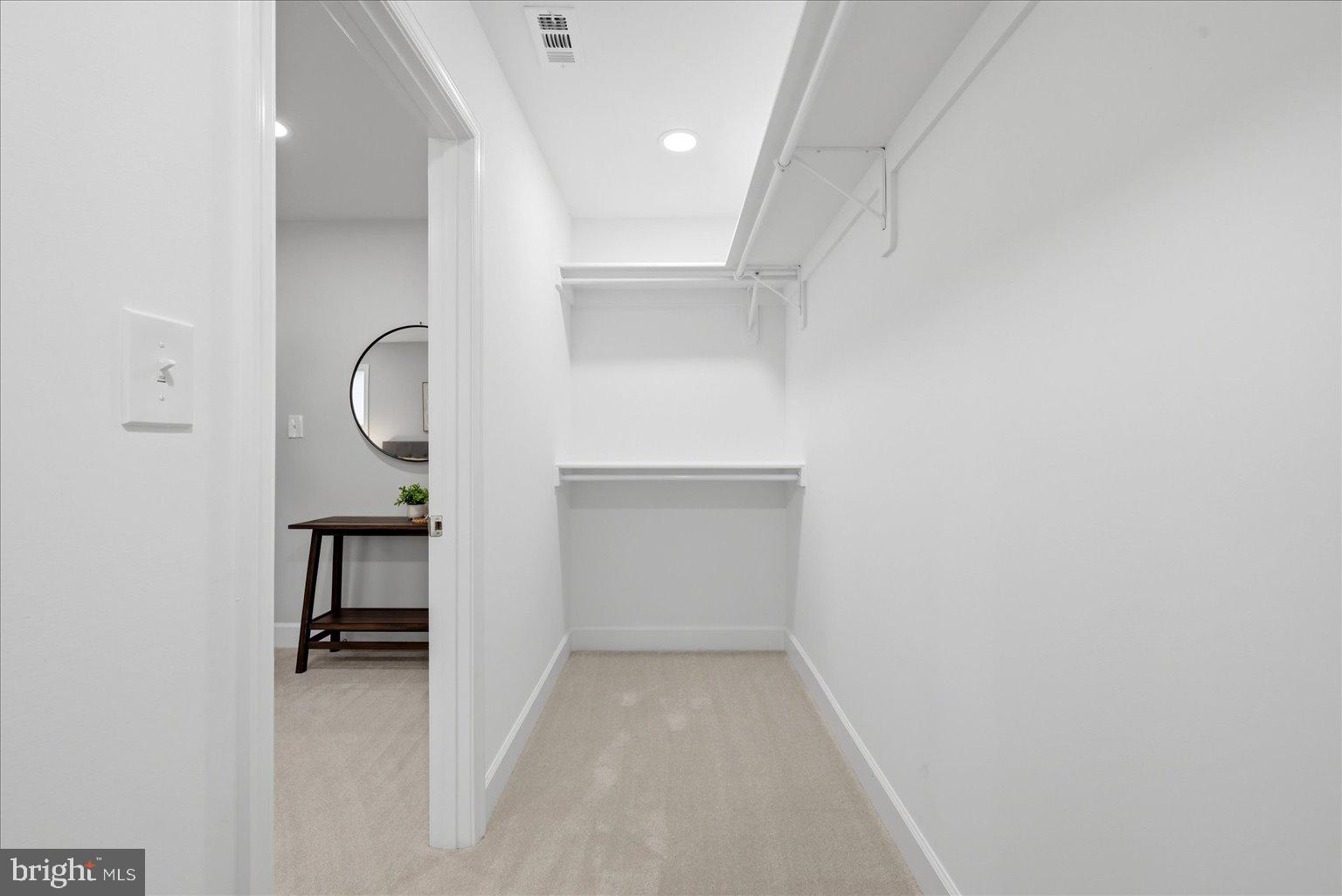 ARLINGTON HILLS - Residential