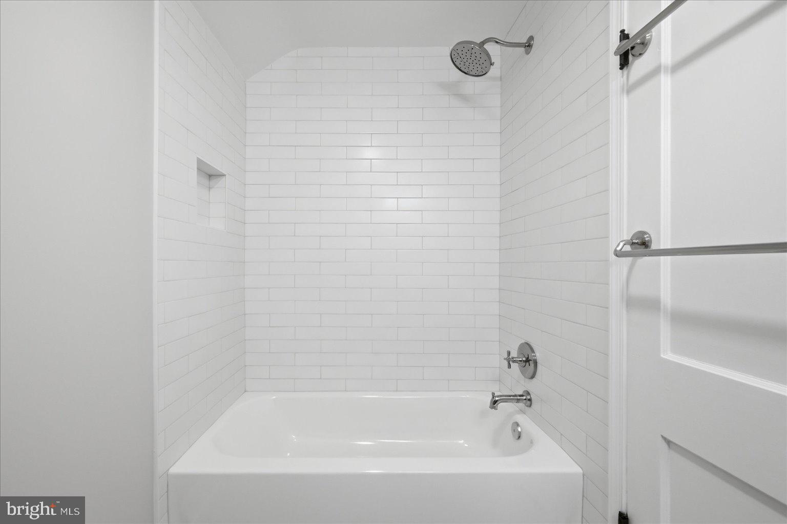 ARLINGTON HILLS - Residential