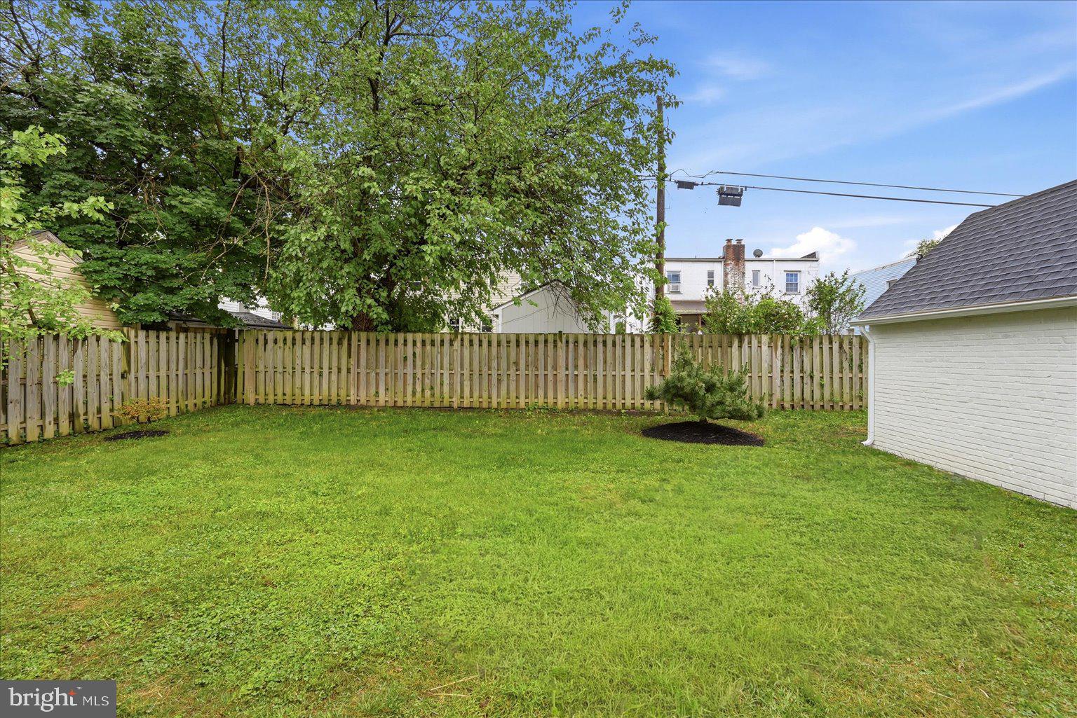 ARLINGTON HILLS - Residential
