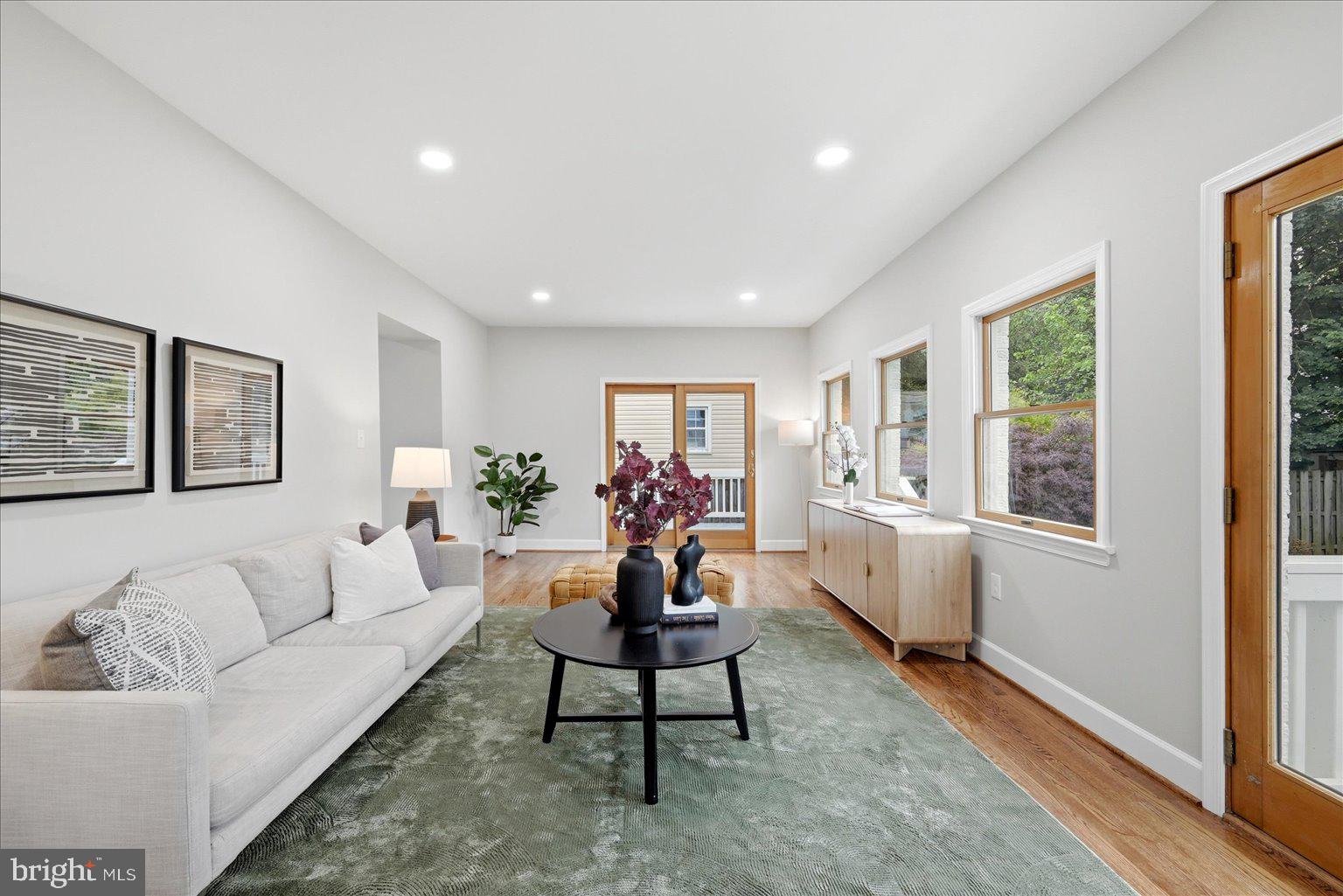 ARLINGTON HILLS - Residential