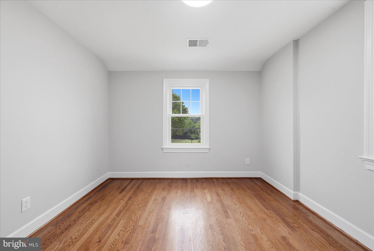 ARLINGTON HILLS - Residential