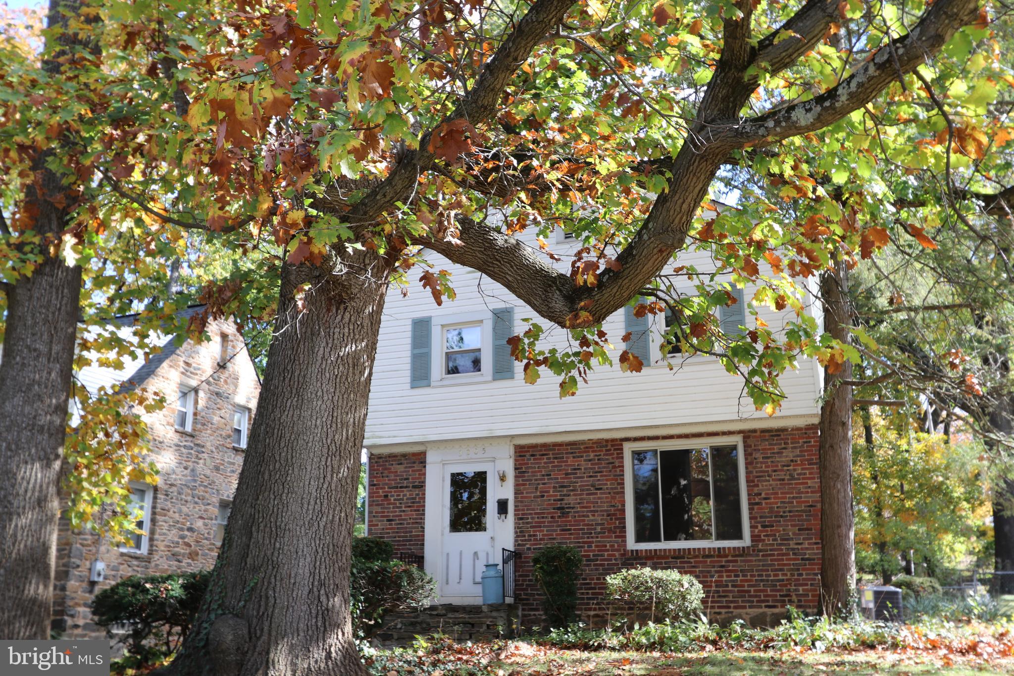 This Is One You Do Not Want To Miss Out On.  Nice Fire Place In The Living Room, Wood Burning also Hardwood Flooring.   The Kitchen In Very Well Maintain and Very Larg.  Please Do Not Miss Out On This Very Larg Back Yard Wth A Fenced In Area Of 83'x30.

HVAC System InStalled 12/09/2020, Hot Water Tank Installed  01/02/2015

CASH INVESTERS Or CONVENTIONAL BUYERS

BEING SOLD AS IS