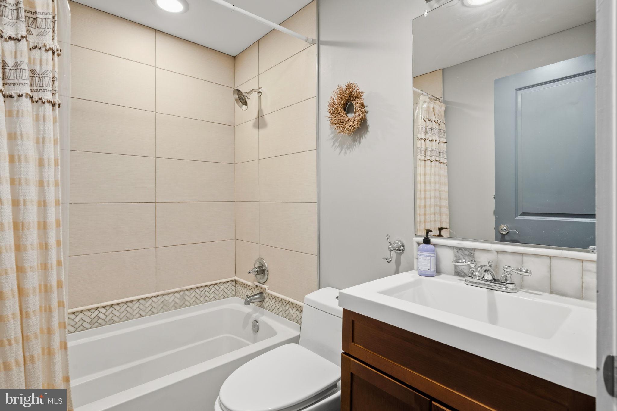 WEST POPLAR - Residential
