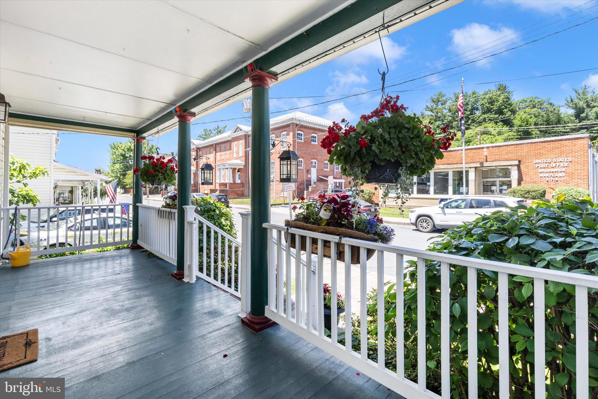 BRUNSWICK - Residential