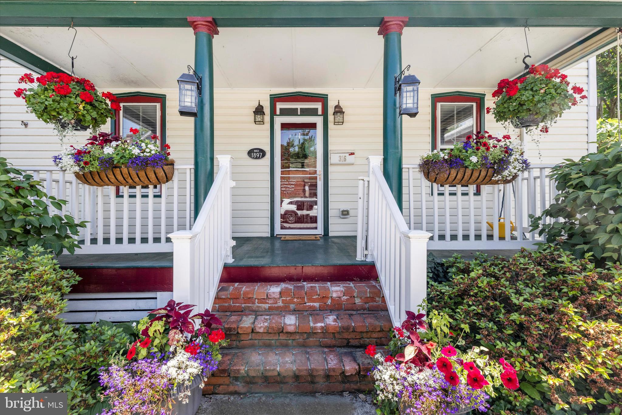 BRUNSWICK - Residential